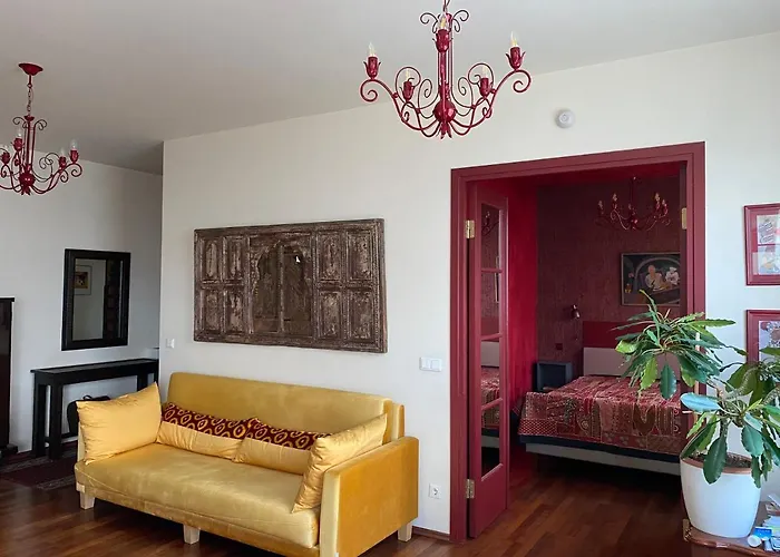Raevala Boulevard Apartment